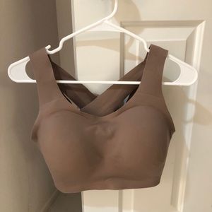 Lululemon enlite sports bra (36DD)